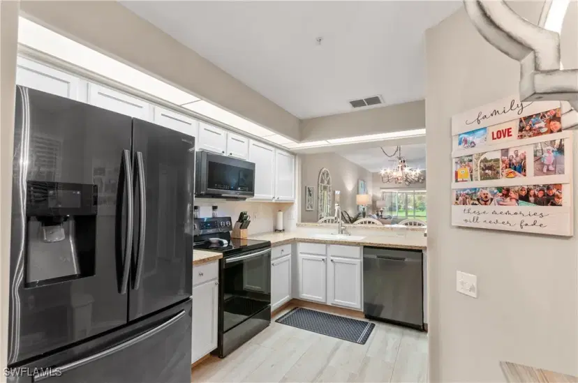 Picture of 28076 Cavendish Ct 2104, Bonita Springs FL 34135