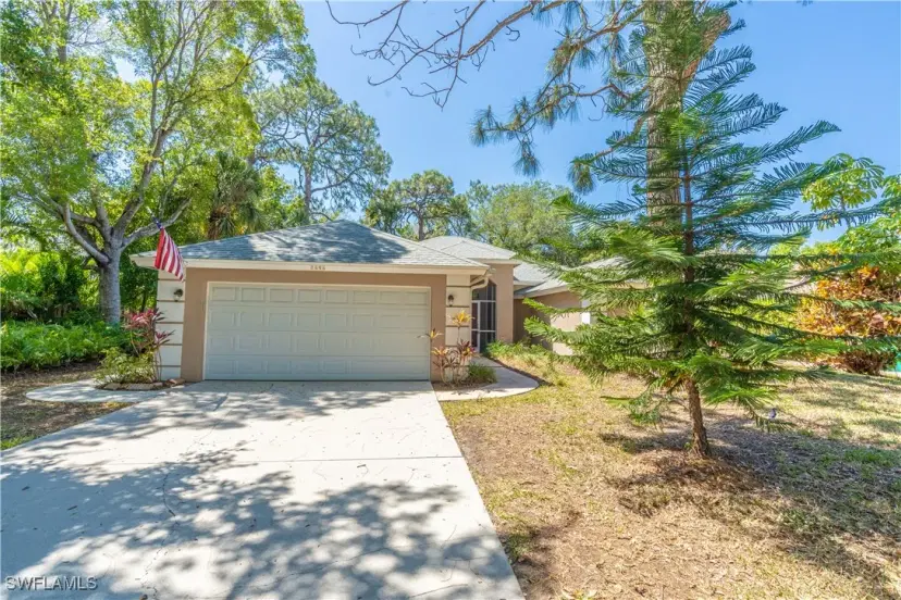Picture of 2656 River Reach Dr, Naples FL 34104