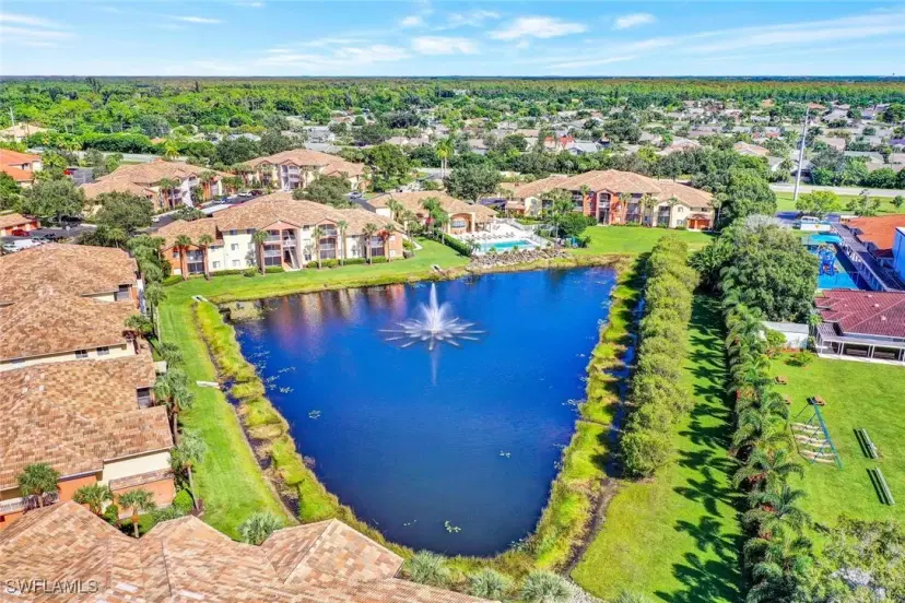 Picture of 6300 Aragon Way 101, Fort Myers FL 33966