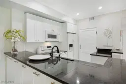 Picture of 6300 Aragon Way 101, Fort Myers, FL 33966