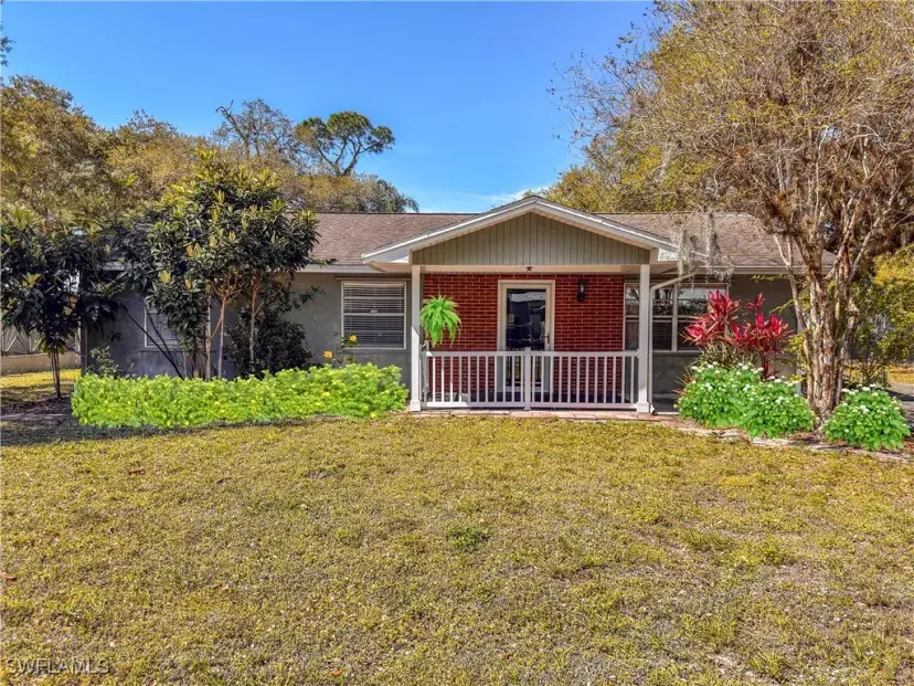 Picture of 210 Hardee St, Labelle FL 33935