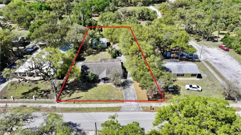 Picture of 210 Hardee St, Labelle FL 33935