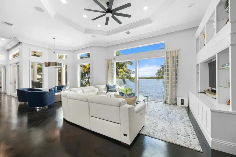 Picture of 18463 SE Federal Highway, Jupiter FL 33469