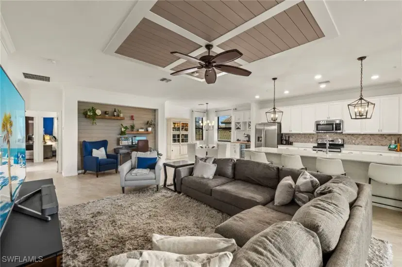 Picture of 12035 Hawthorn Lake Dr 201, Fort Myers FL 33913