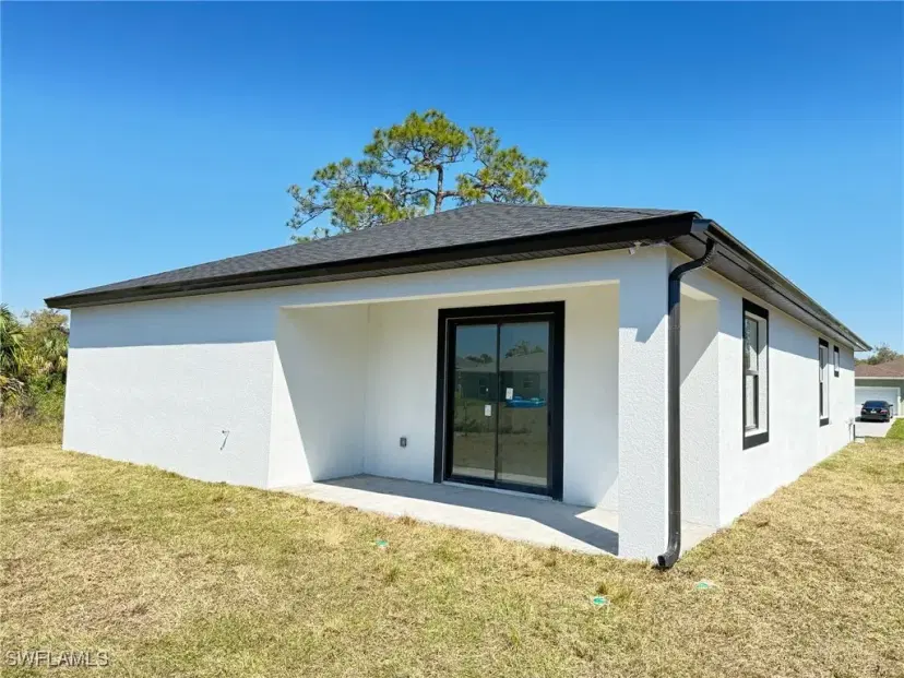 Picture of 8023 Piper Ln, Labelle FL 33935