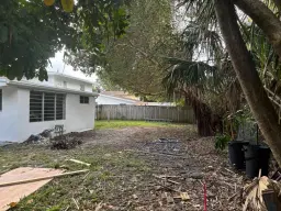 Picture of 20400 NE 14Th Ave, Miami, FL 33179