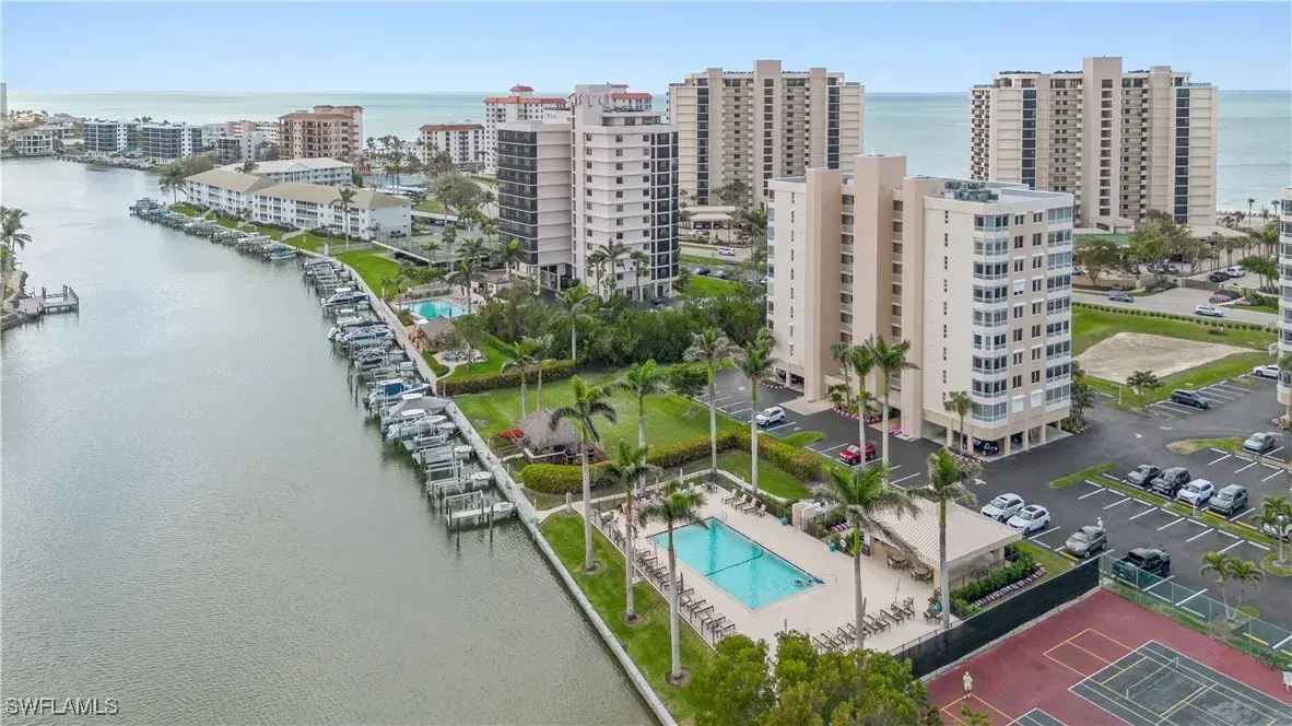 Picture of 11118 Gulf Shore Dr A503, Naples, FL 34108