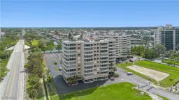 Picture of 11118 Gulf Shore Dr A503, Naples, FL 34108