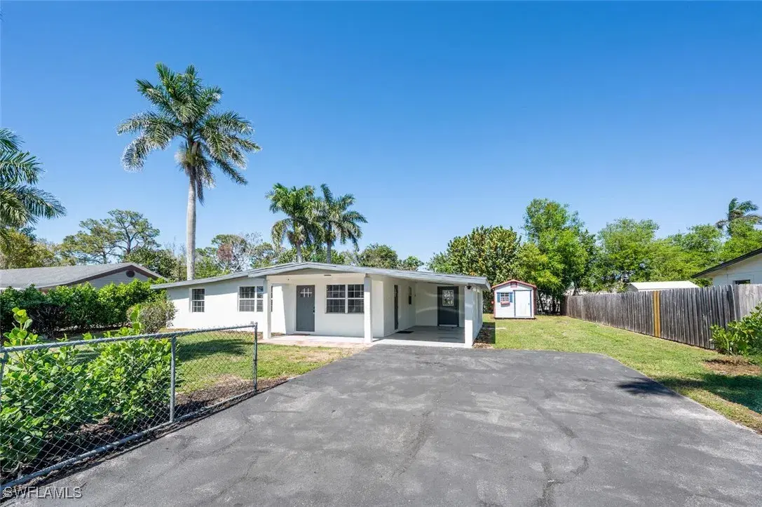 Picture of 3837 Estey Ave, Naples, FL 34104