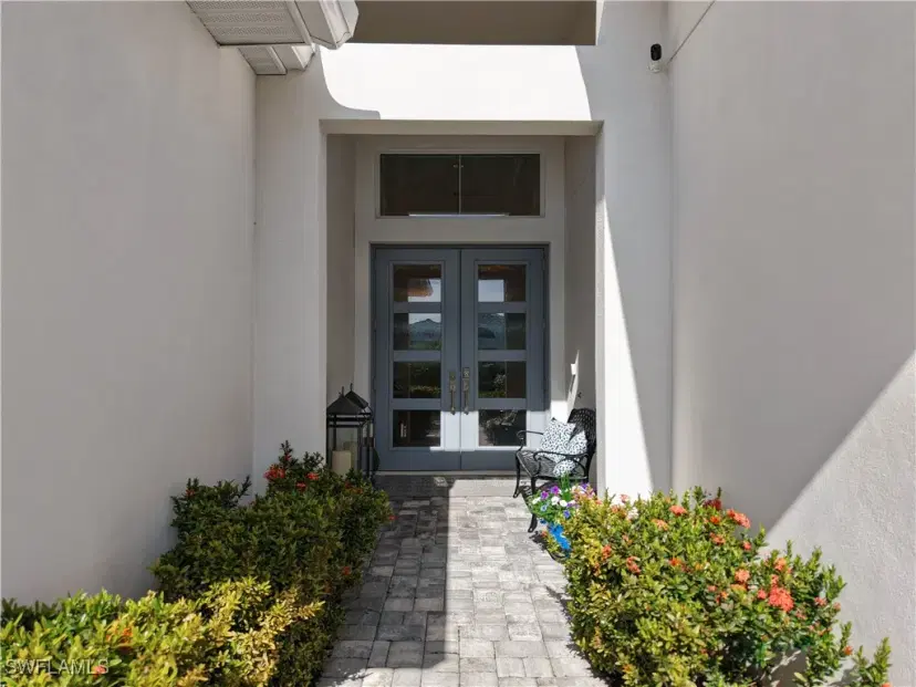 Picture of 8909 Redonda Dr, Naples FL 34114