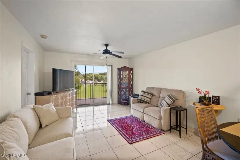 Picture of 144 Cypress Way E 707, Naples FL 34110