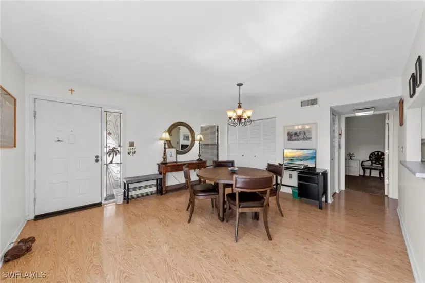 Picture of 6979 Winkler Rd 122, Fort Myers FL 33919