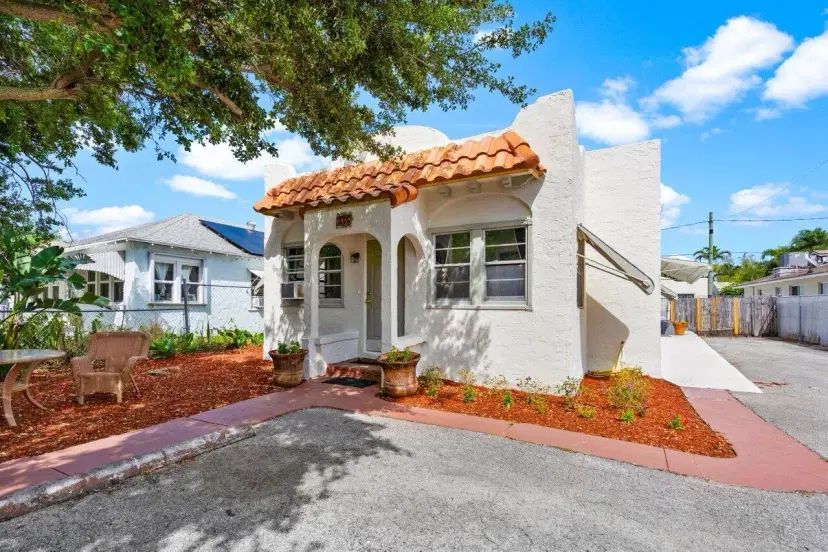 Picture of 410 S Ocean Breeze, Lake Worth Beach FL 33460