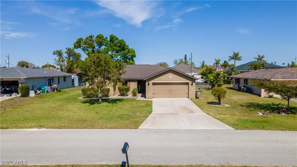 Picture of 1045 NE 2Nd St, Cape Coral, FL 33909