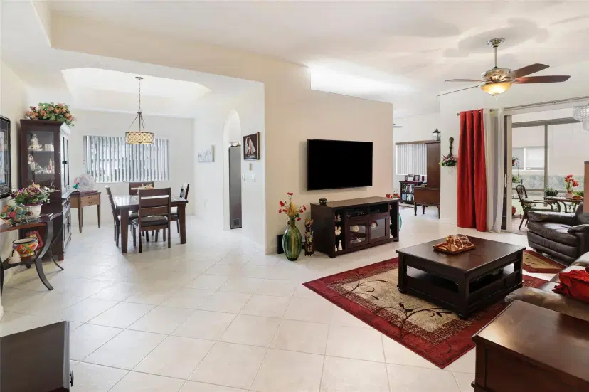Picture of 7930 Exeter Cir 101, Fort Lauderdale FL 33321