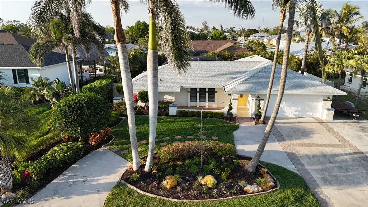 Picture of 6048 Birnam Wood Ln, Fort Myers, FL 33908