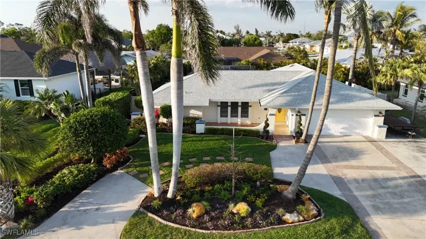 Picture of 6048 Birnam Wood Ln, Fort Myers FL 33908