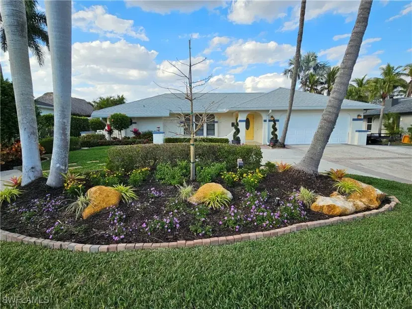 Picture of 6048 Birnam Wood Ln, Fort Myers FL 33908
