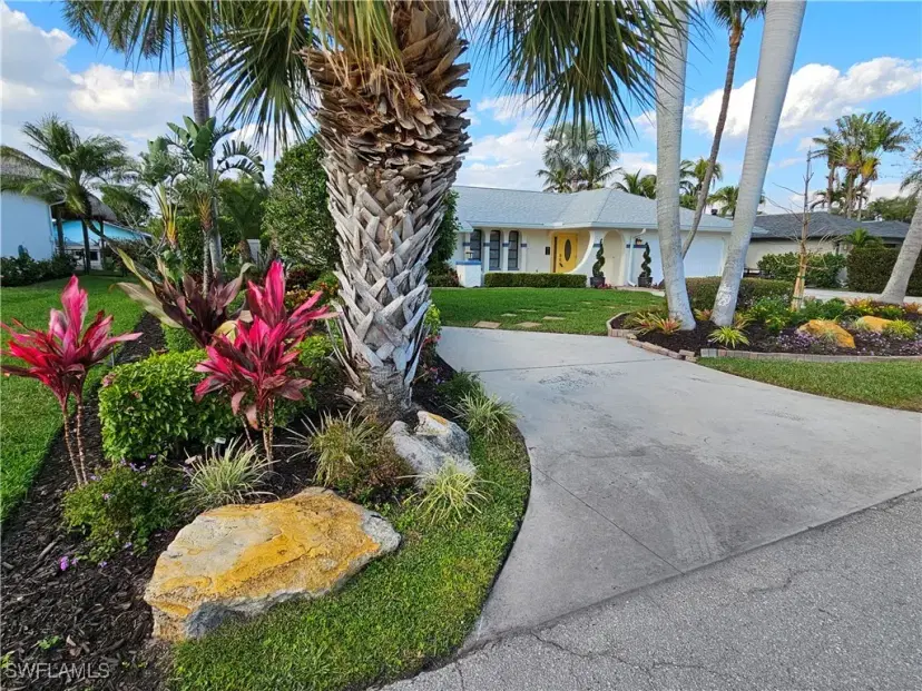 Picture of 6048 Birnam Wood Ln, Fort Myers FL 33908