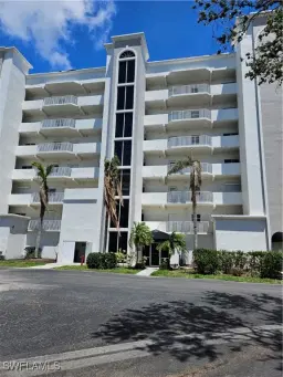 Picture of 4331 Bay Beach Ln 152, Fort Myers Beach, FL 33931