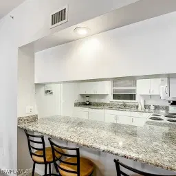 Picture of 4331 Bay Beach Ln 152, Fort Myers Beach, FL 33931
