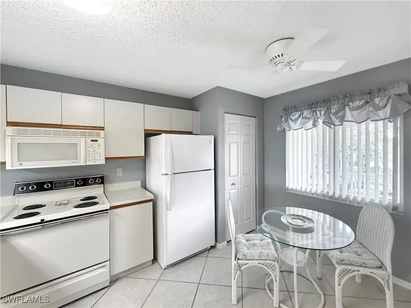 Picture of 3675 Amberly Cir C304, Naples FL 34112