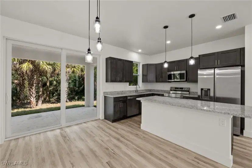 Picture of 881 Spaulding St E, Lehigh Acres FL 33974