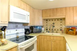 Picture of 1900 Clifford St 603, Fort Myers, FL 33901