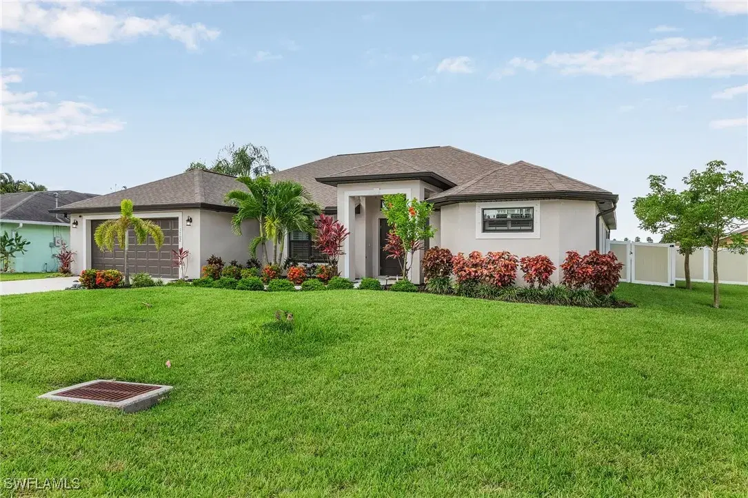Picture of 1702 SE 1St Ter, Cape Coral, FL 33990