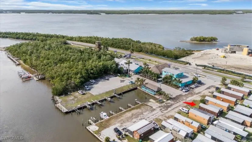 Picture of 825 Copeland Ave S 5, Everglades City FL 34139