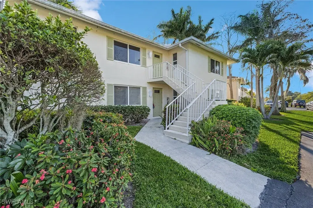 Picture of 833 Teryl Rd 1, Naples, FL 34112