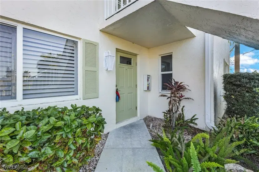 Picture of 833 Teryl Rd 1, Naples FL 34112