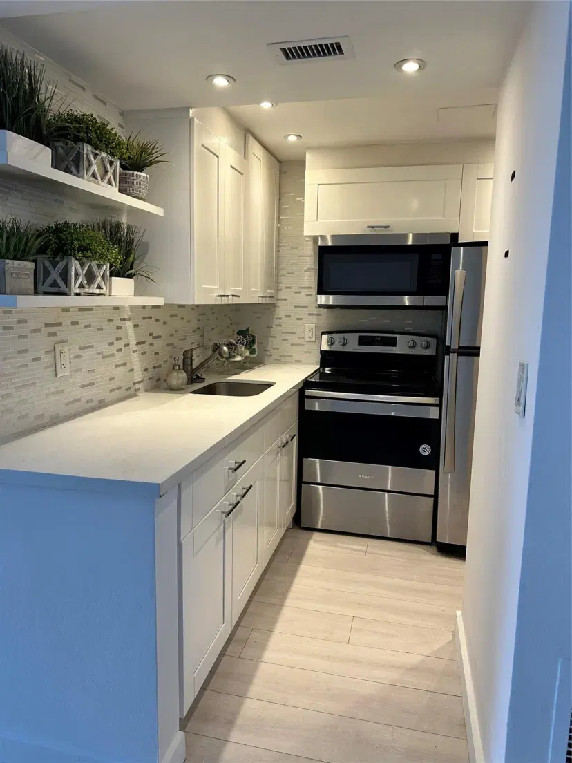 Picture of 800 WEST Ave 637, Miami Beach FL 33139