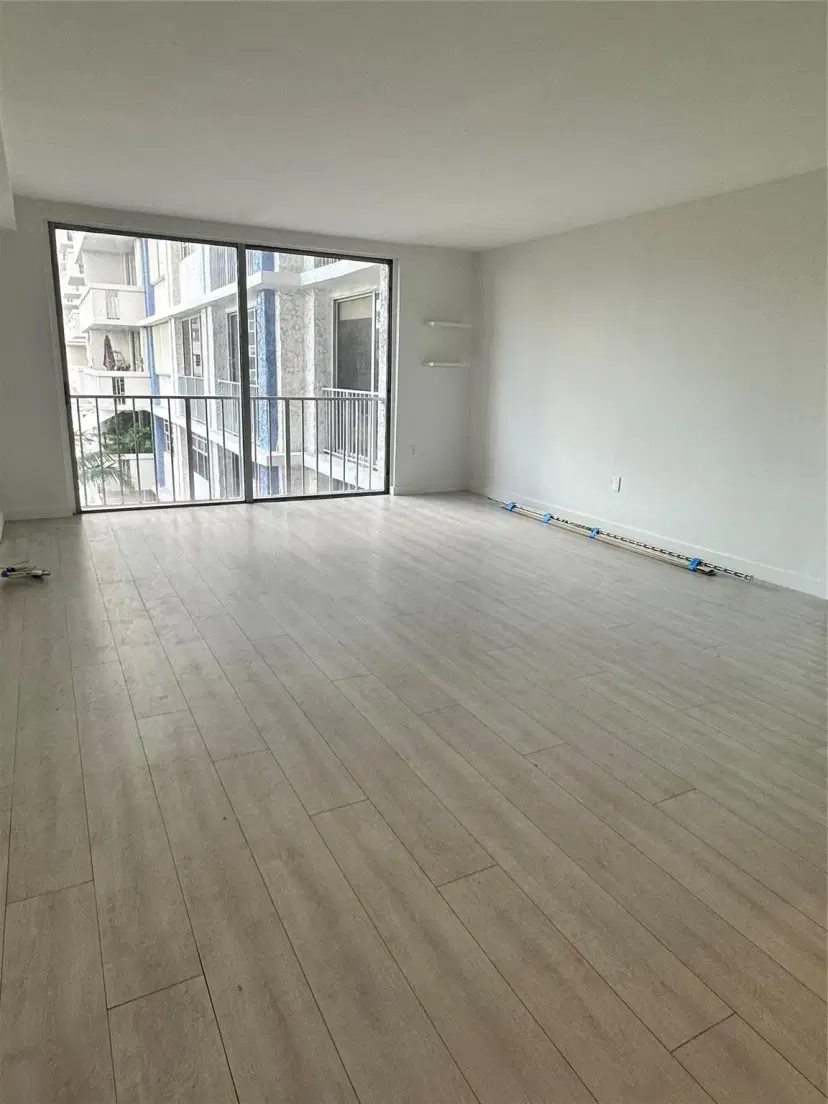 Picture of 800 WEST Ave 637, Miami Beach FL 33139