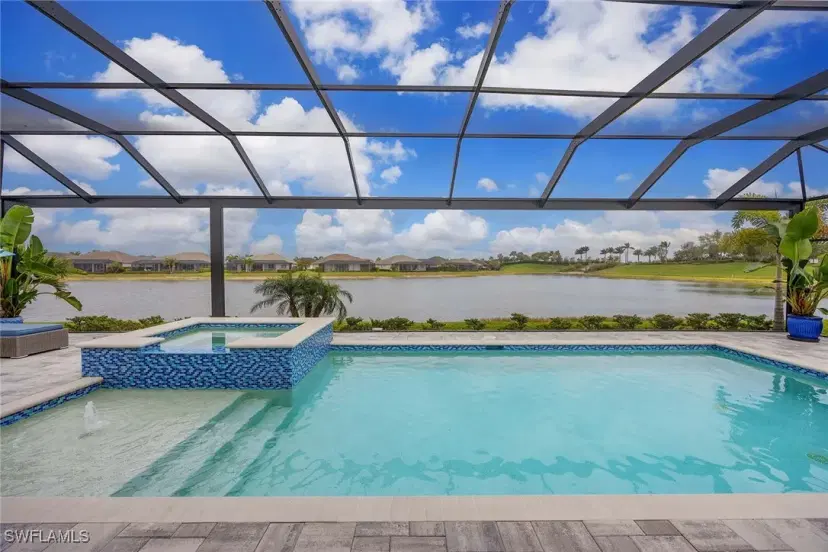 Picture of 14386 Laguna Springs Ln, Naples FL 34114