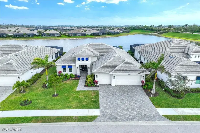 Picture of 14386 Laguna Springs Ln, Naples FL 34114