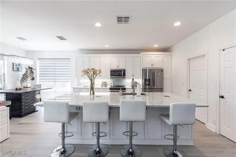 Picture of 9172 Quartz Ln, Naples FL 34120