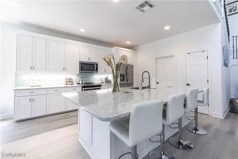 Picture of 9172 Quartz Ln, Naples FL 34120