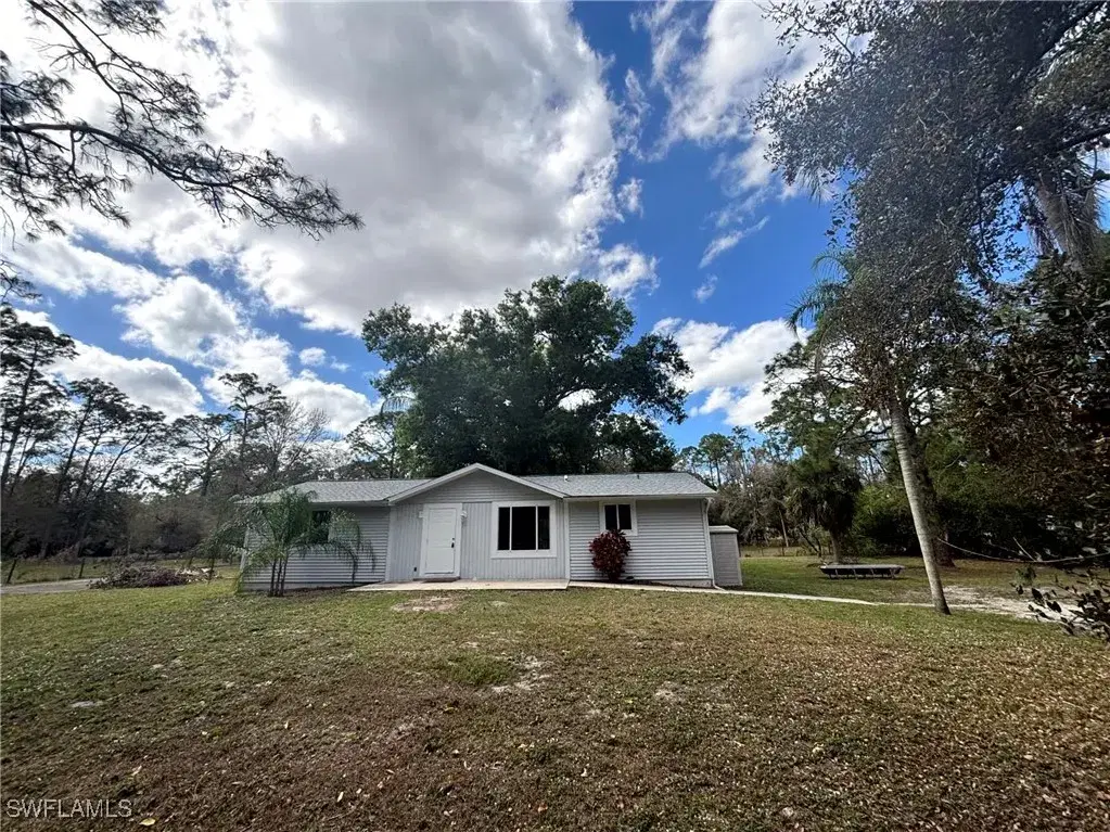 Picture of 18451 Durrance Rd, North Fort Myers, FL 33917