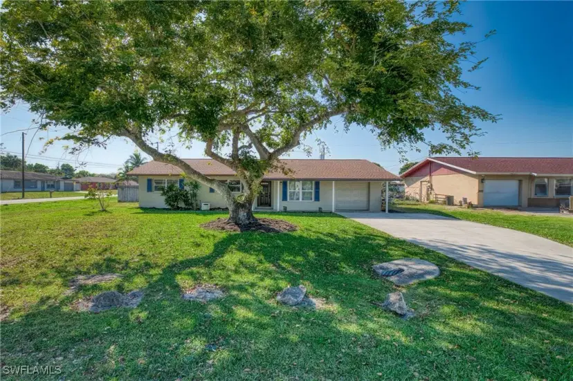 Picture of 2233 45Th St Sw, Naples FL 34116
