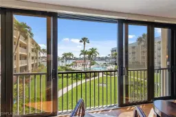 Picture of 3000 Gulf Shore Blvd N 207, Naples, FL 34103