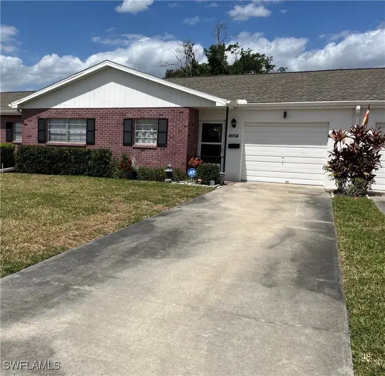 Picture of 1237 Myerlee Country Club Blvd, Fort Myers FL 33919