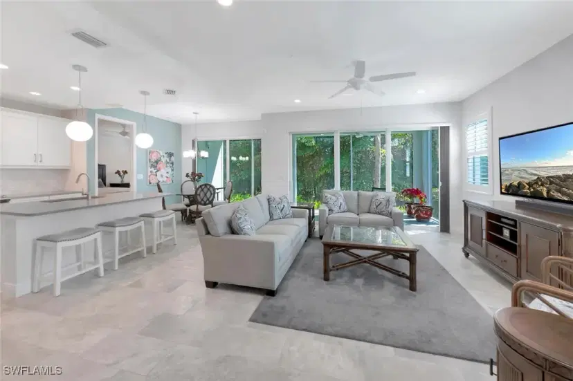 Picture of 2542 Seychelles Dr 704, Naples FL 34112