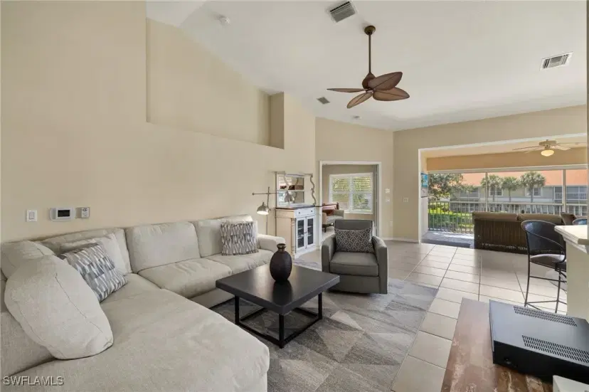 Picture of 5240 Birmingham Dr 202, Naples FL 34110