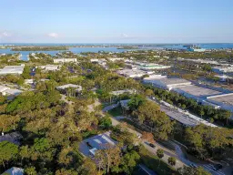Picture of 677 Royal Palm Blvd 8, Vero Beach, FL 32960