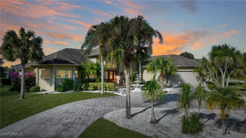 Picture of 844 Haskell St E, Lehigh Acres FL 33974