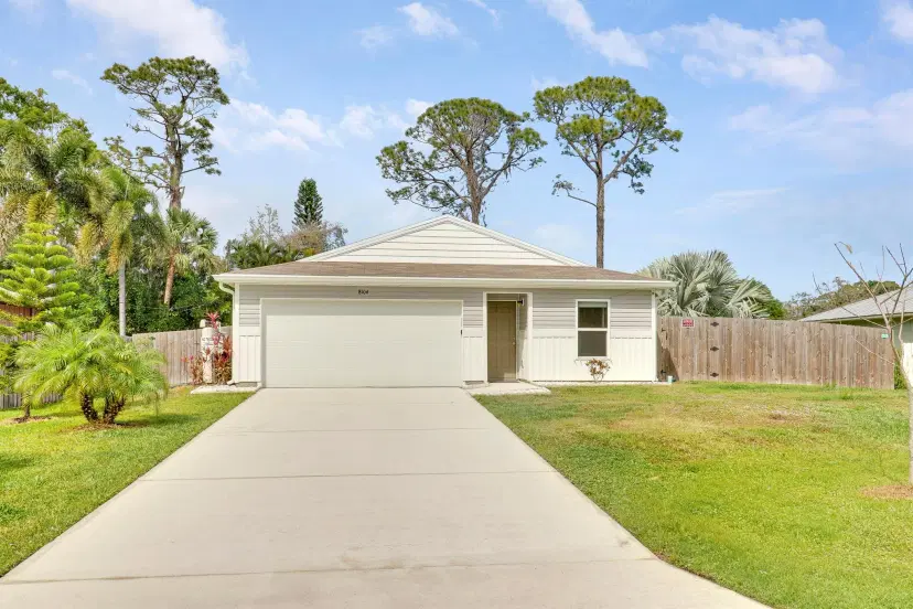 Picture of 8104 Santa Clara Boulevard, Fort Pierce FL 34951