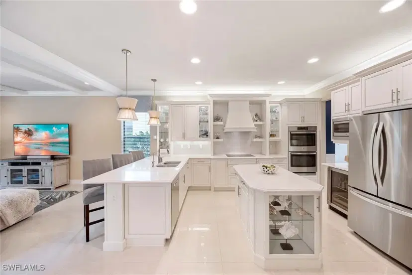 Picture of 13872 Luna Dr, Naples FL 34109