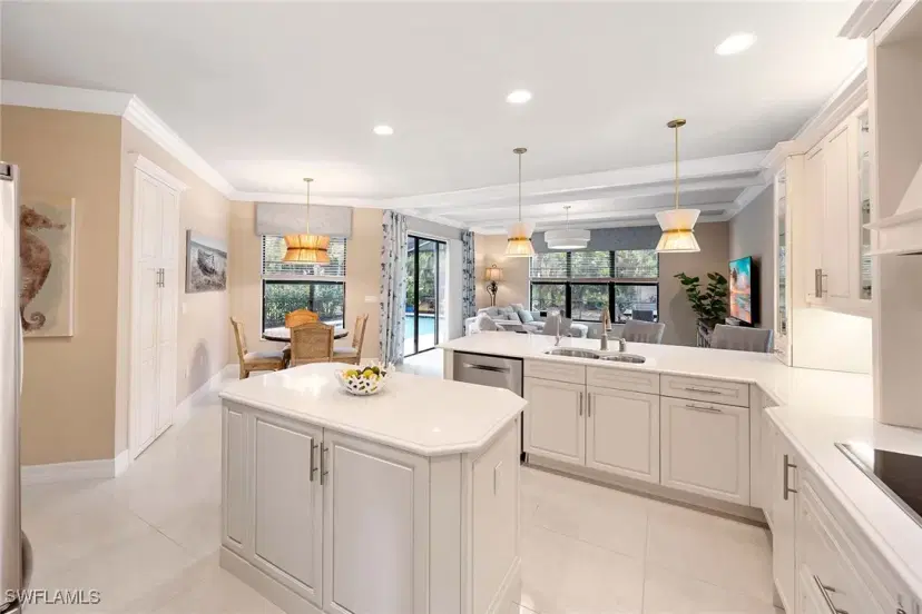 Picture of 13872 Luna Dr, Naples FL 34109