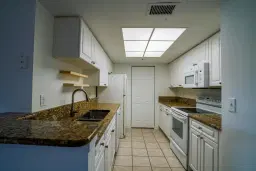 Picture of 900 Crestwood Court S 902, Royal Palm Beach, FL 33411
